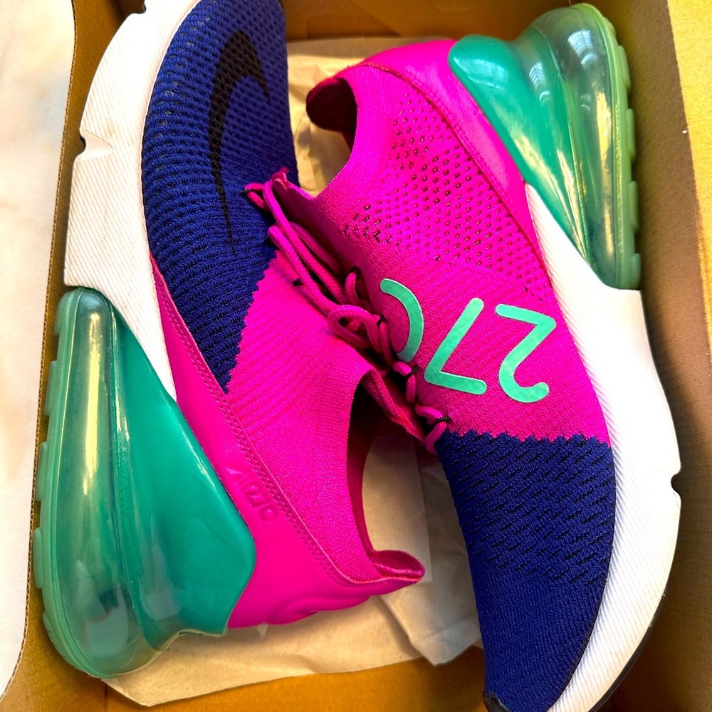 Nike Air Max 270 Flyknit Fuchsia Blue Flash White AO1023-401 Mens Size 10 Rare